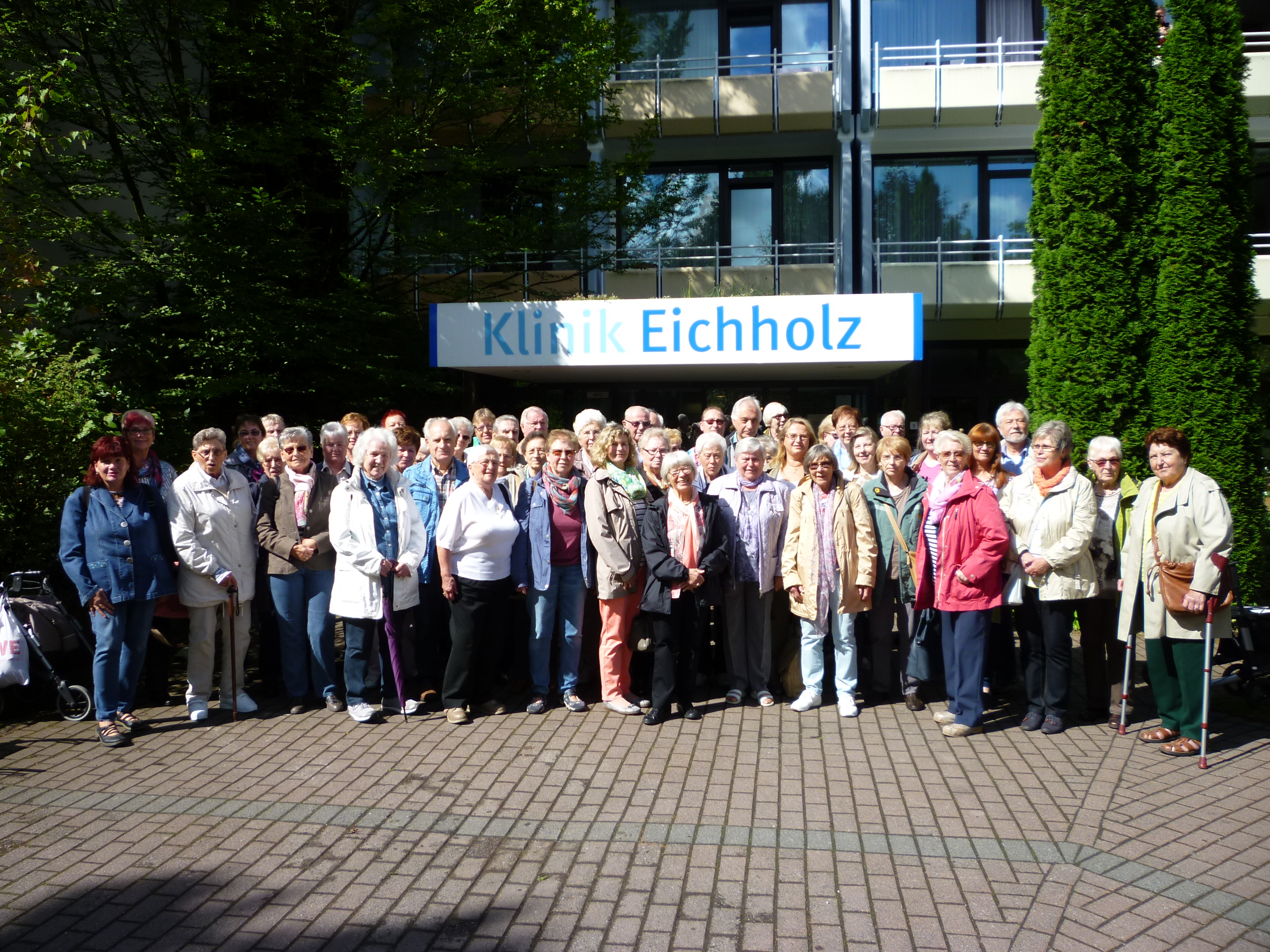 Rheumaliga-Gruppe informiert sich zu Behandlungsmöglichkeiten in der Klinik Eichholz