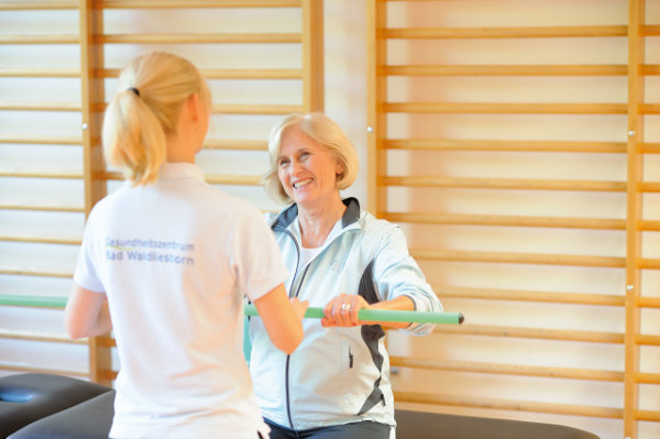 Physiotherapeutische Maßnahmen im Rahmen der Rehabilitation nach einem Bandscheibenvorfall